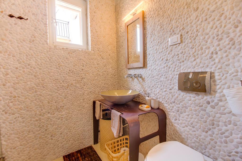 Apartments Argemonia Mali Lošinj Eksteriør bilde