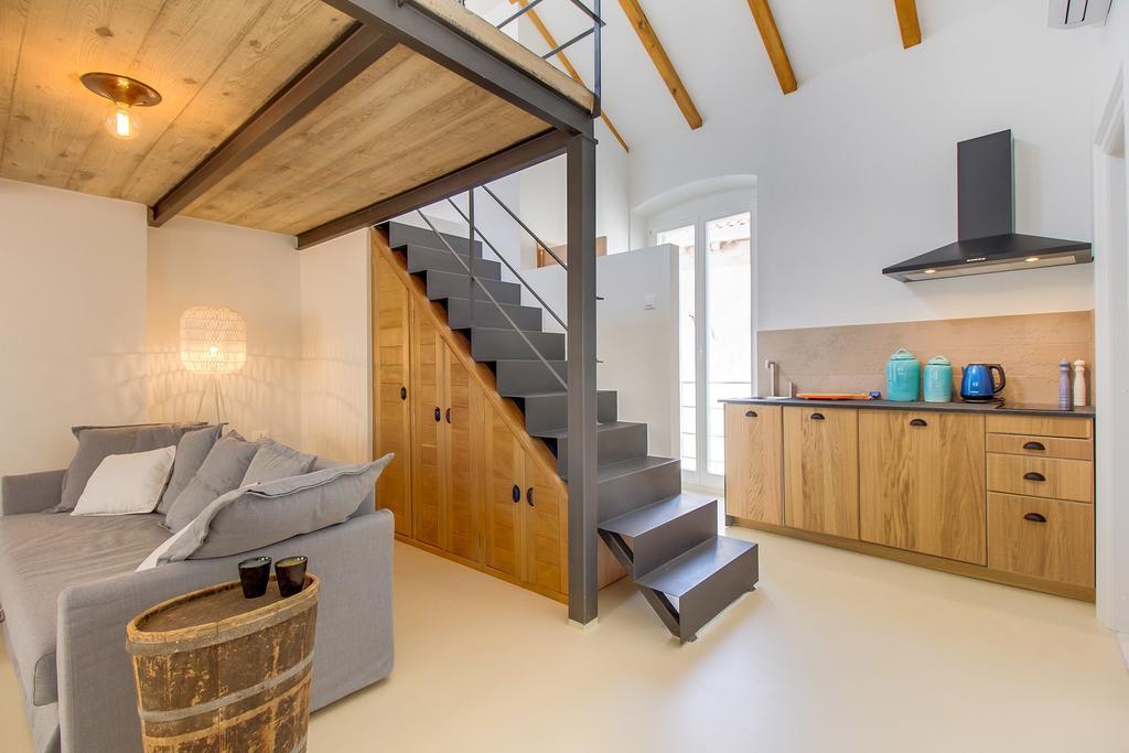 Apartments Argemonia Mali Lošinj Eksteriør bilde