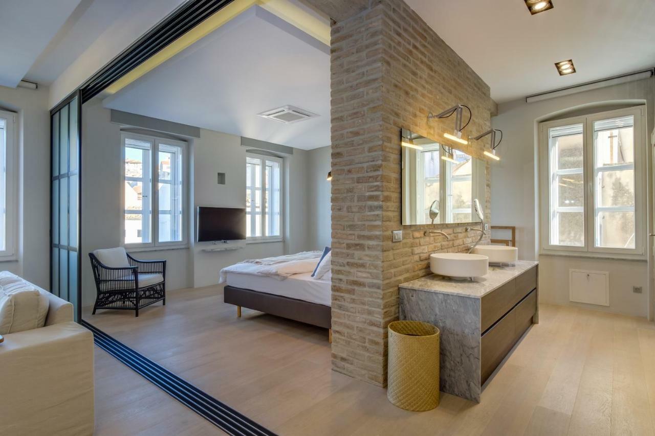 Apartments Argemonia Mali Lošinj Eksteriør bilde