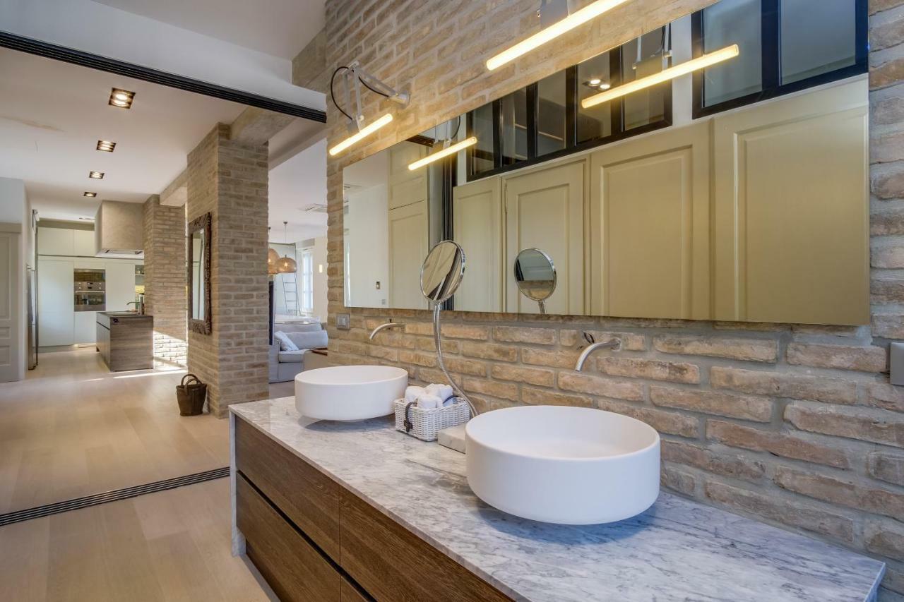 Apartments Argemonia Mali Lošinj Eksteriør bilde